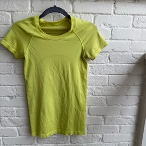 Lululemon Swiftly Tech 2.0 Short Sleeve Shirt